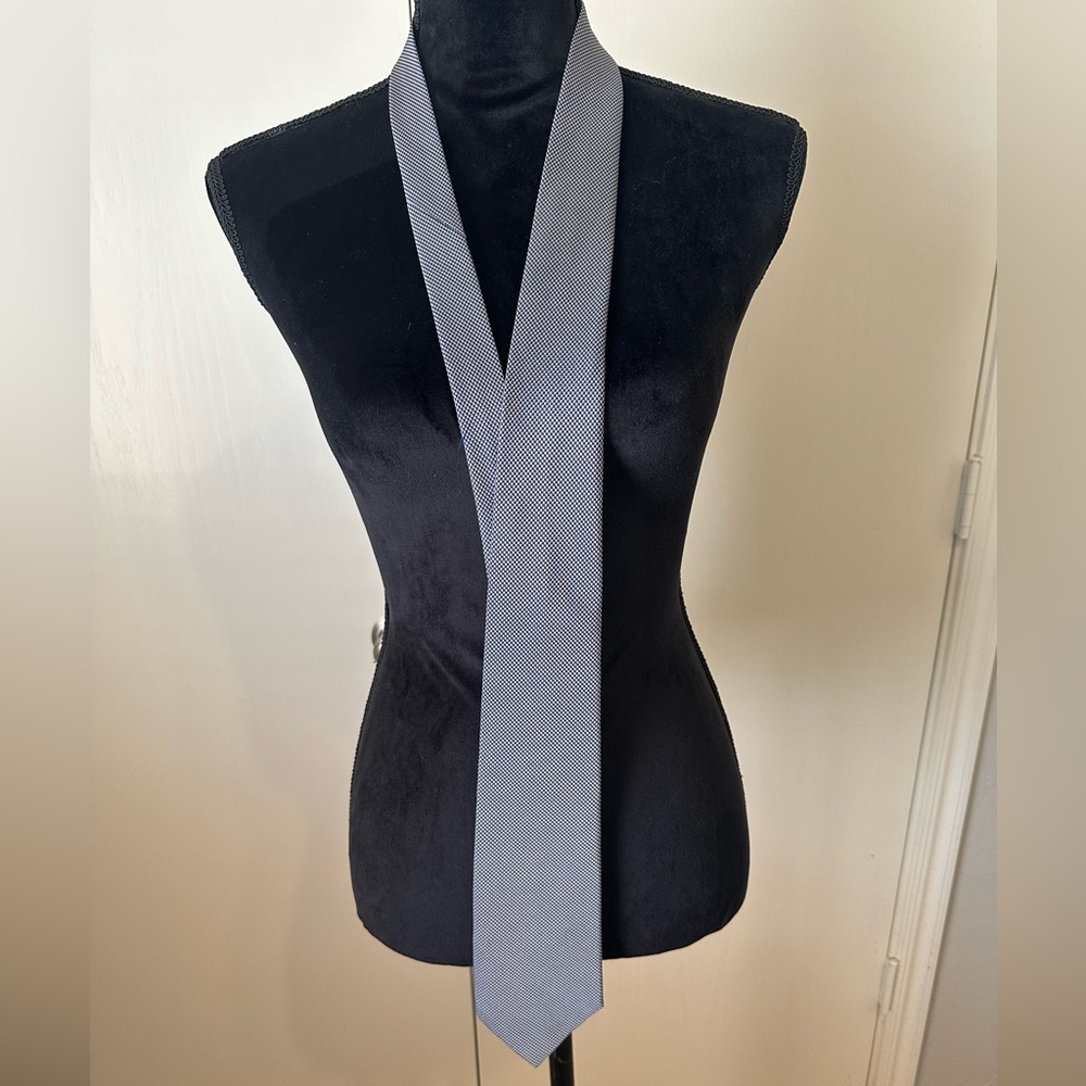 Vintage Hermes Blue Basketweave Print Men’s Silk Necktie